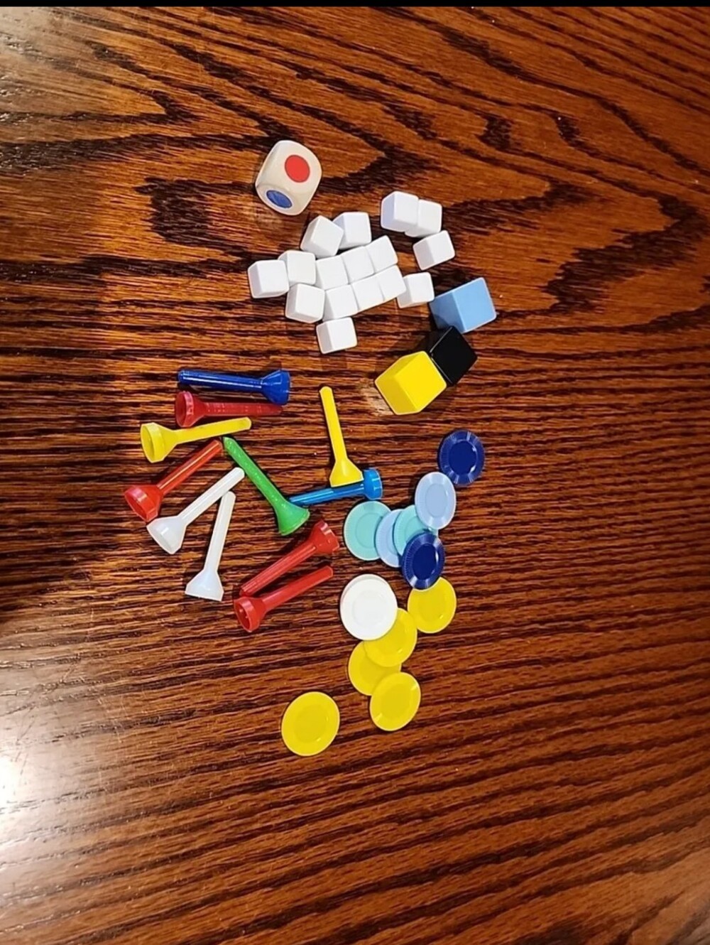 Random Game Pieces (Dice, Chips)